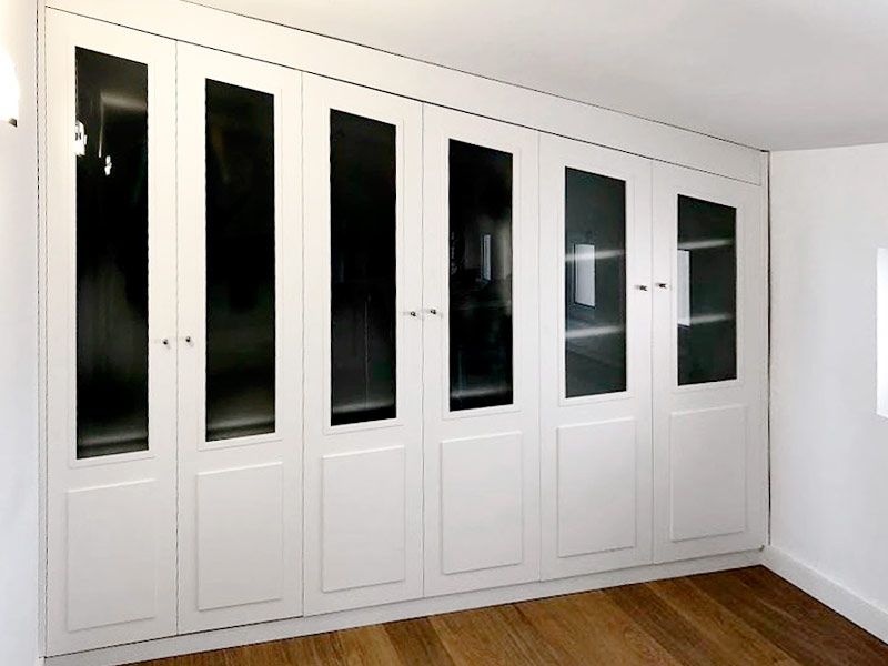 Armaris de paret de fusta a mesura