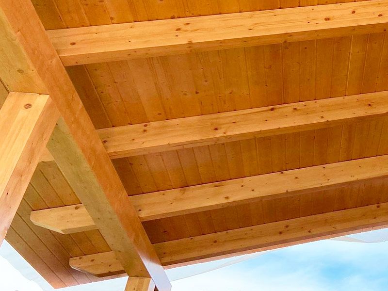 Tejado de madera fabricado a medida en Barcelona